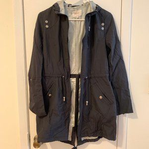 Black hooded windbreaker w/bag